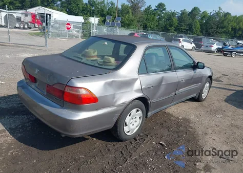 2000 Honda Accord 3.0 Lx from USA, damaged, VIN 1HGCG1646YA076208